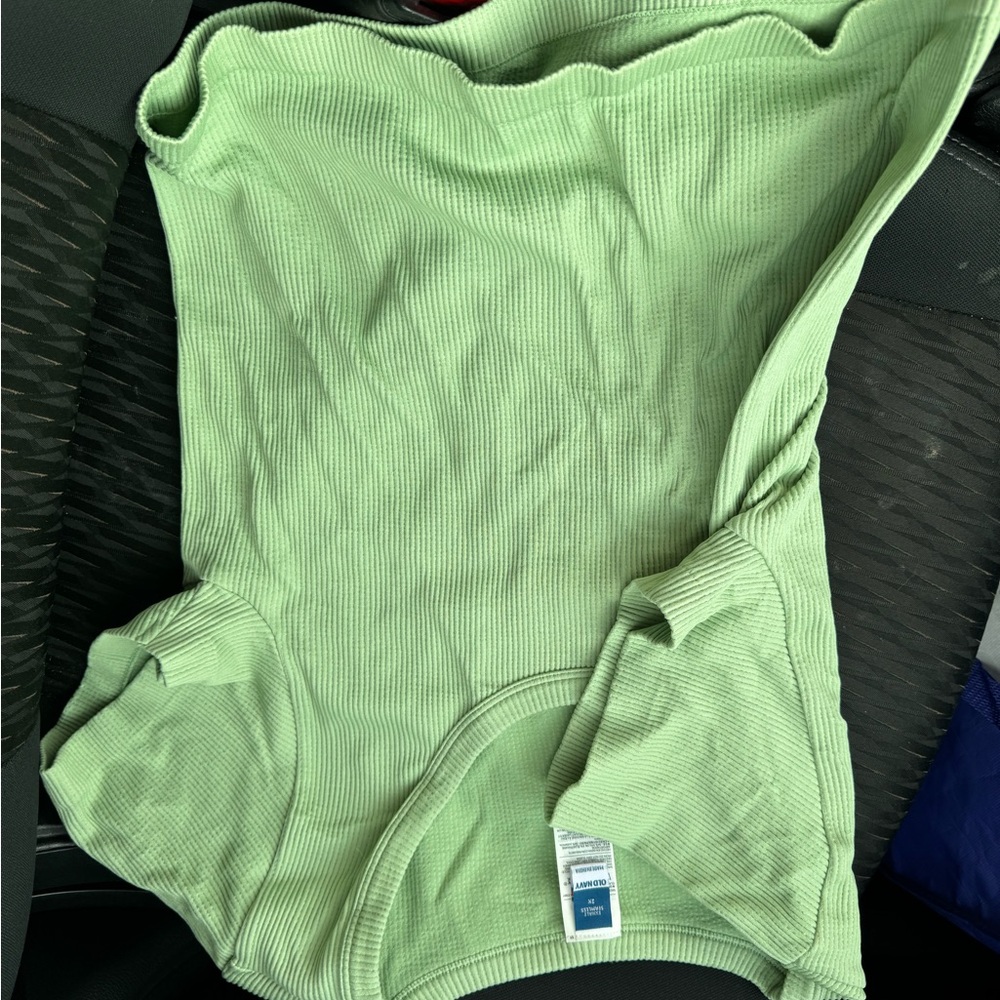Old Navy Green Ribbed Tank Top - Picture 3 of 3